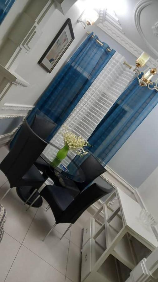 Appartement Meuble 3Ch Yaounde Omnisport - Tigson Екстер'єр фото