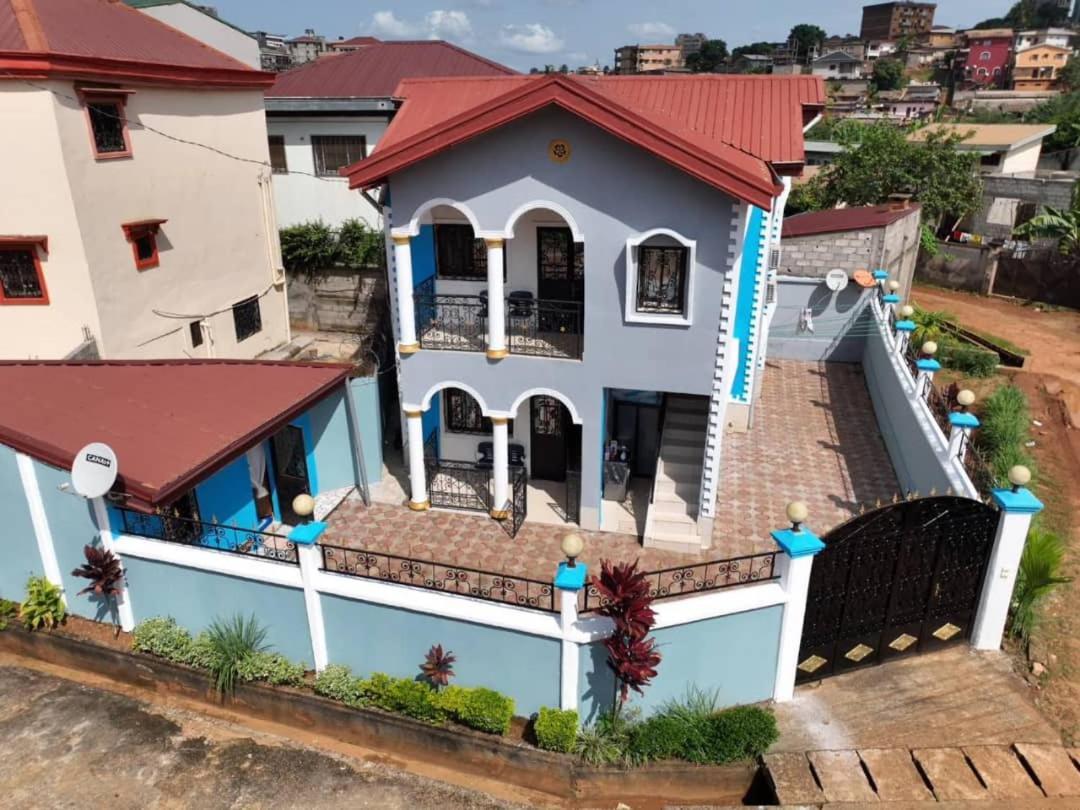 Appartement Meuble 3Ch Yaounde Omnisport - Tigson Екстер'єр фото