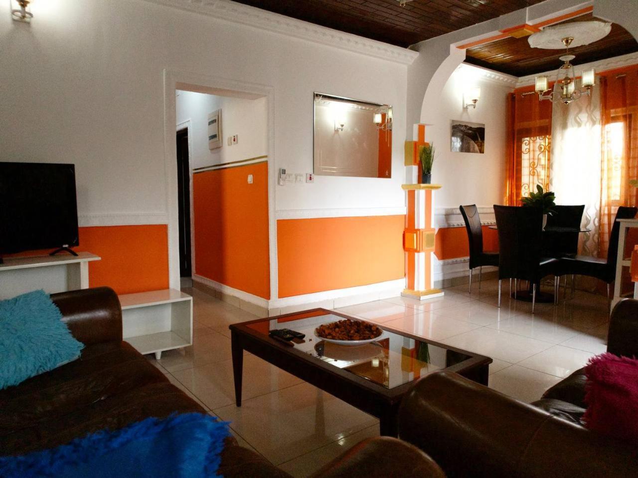 Appartement Meuble 3Ch Yaounde Omnisport - Tigson Екстер'єр фото